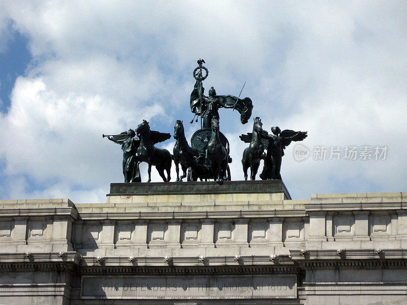 Grand Army Plaza Quadriga雕像